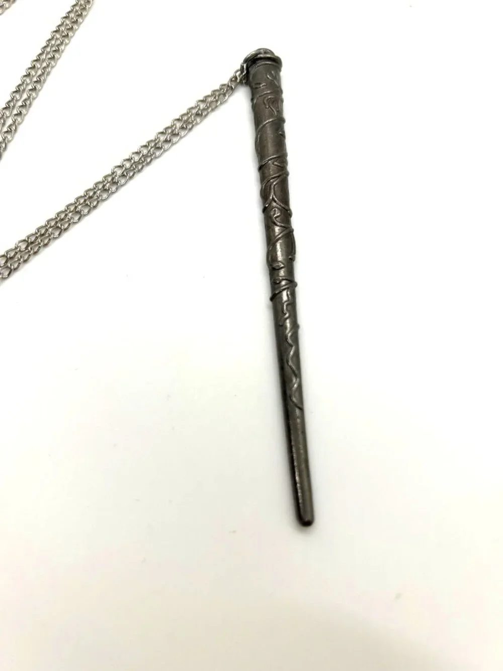 Magic Wand Necklace Silvertone Vine Leaf Pendant Wizard Witch Cosplay Costume